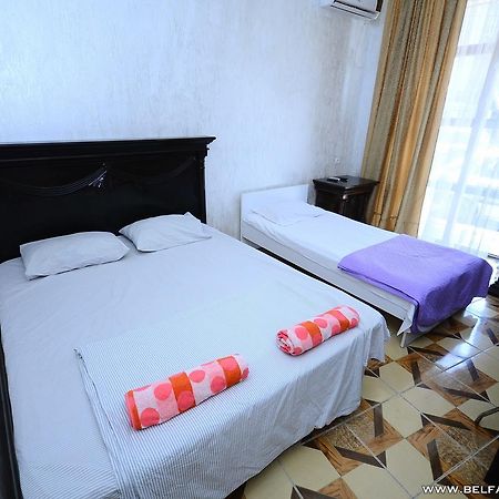 Hotel Belfast Μπατούμι Εξωτερικό φωτογραφία