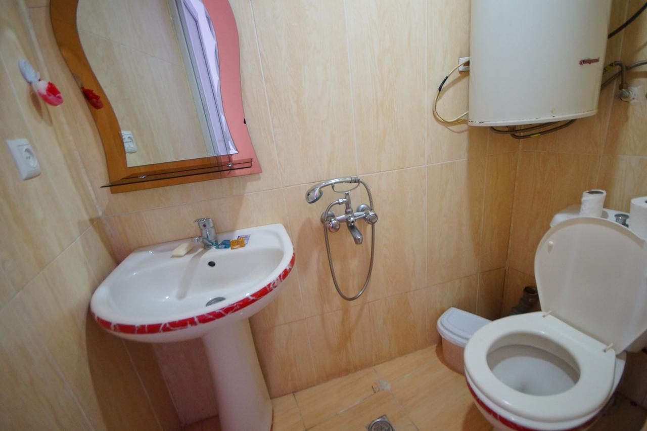 Hotel Belfast Μπατούμι Εξωτερικό φωτογραφία