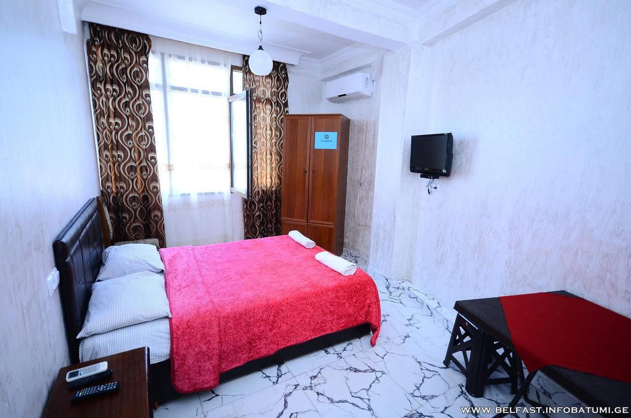 Hotel Belfast Μπατούμι Εξωτερικό φωτογραφία