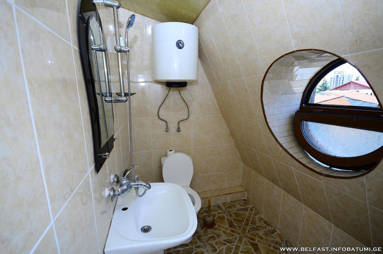 Hotel Belfast Μπατούμι Εξωτερικό φωτογραφία