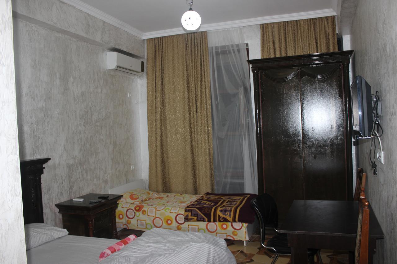 Hotel Belfast Μπατούμι Εξωτερικό φωτογραφία